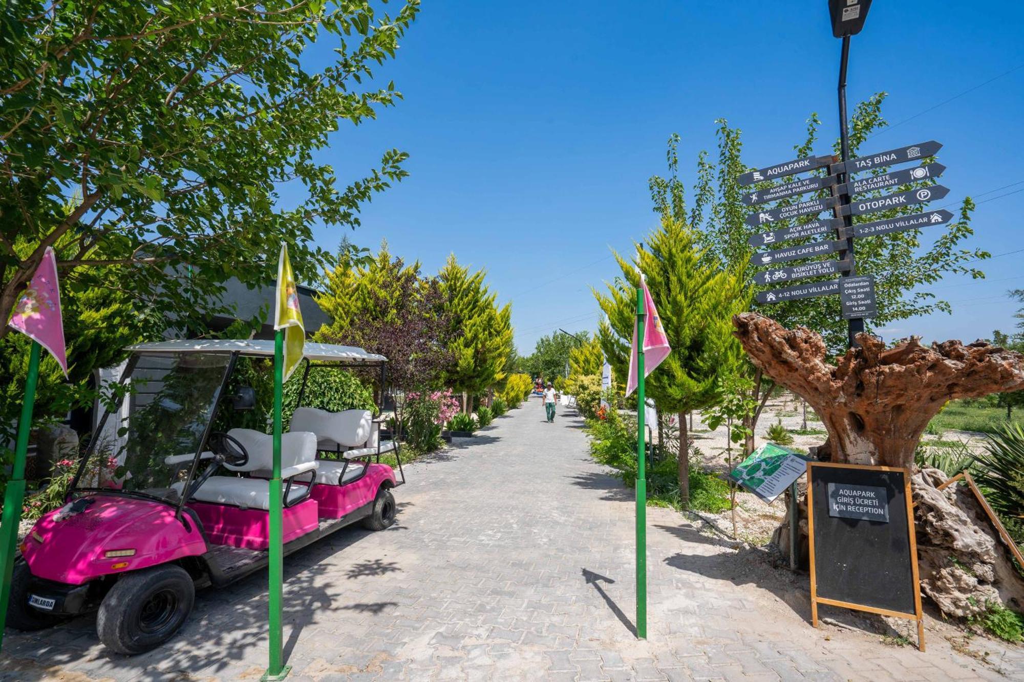 Simlarda Country Club Ayvalik Villa Екстериор снимка
