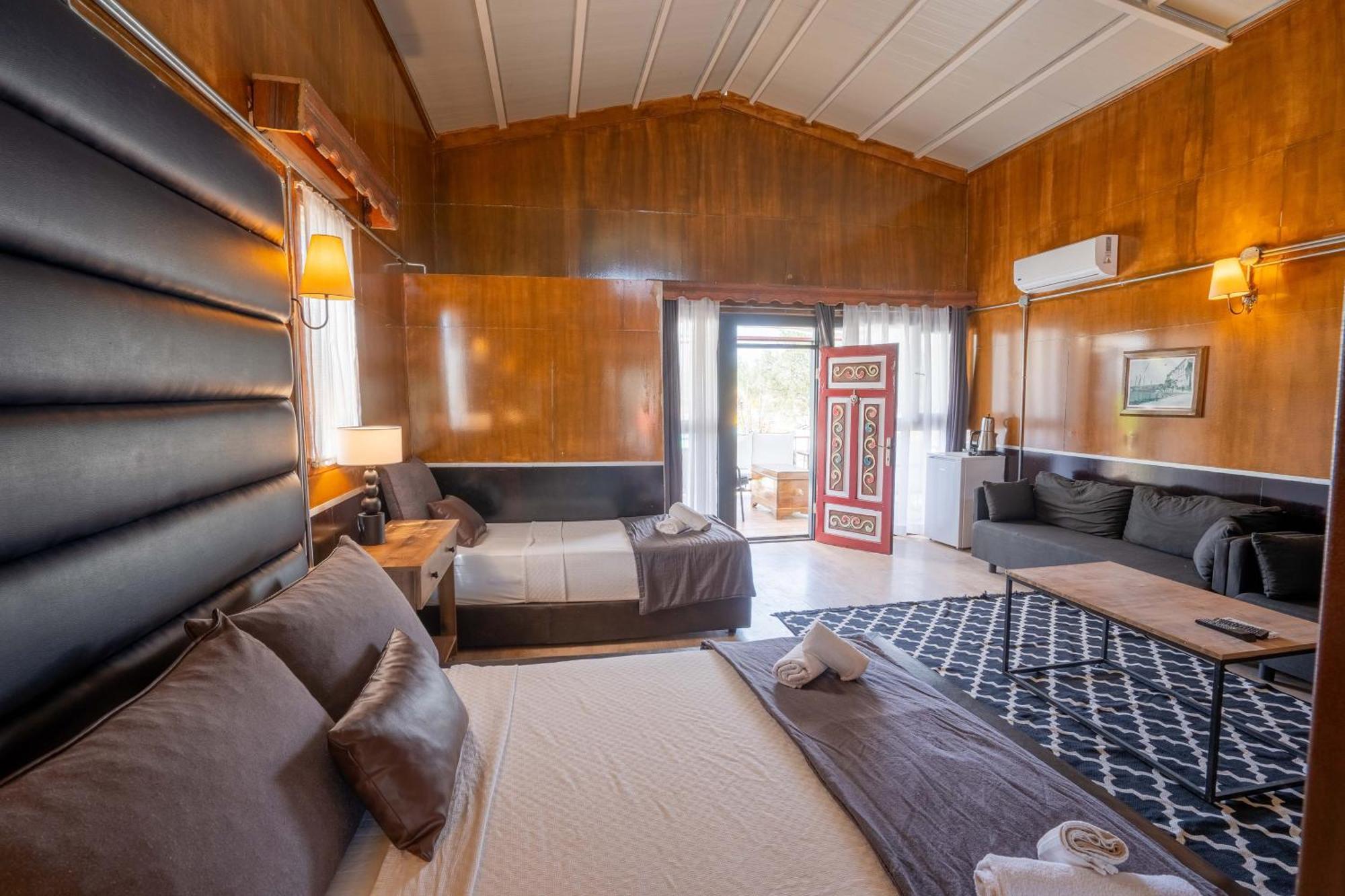 Simlarda Country Club Ayvalik Villa Екстериор снимка