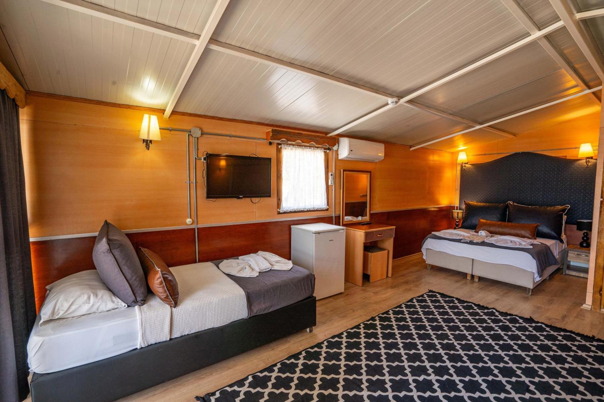 Simlarda Country Club Ayvalik Villa Екстериор снимка