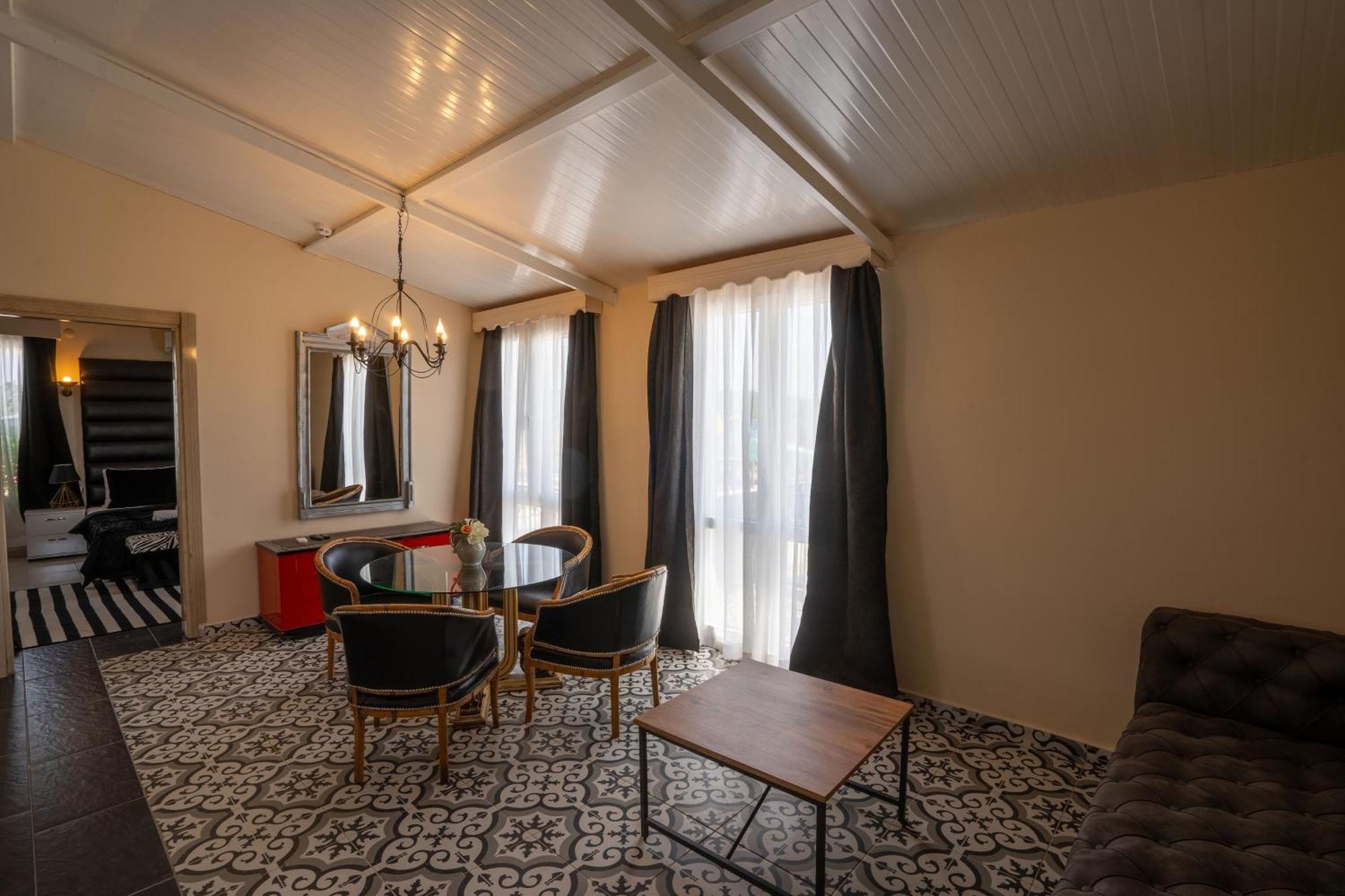 Simlarda Country Club Ayvalik Villa Екстериор снимка